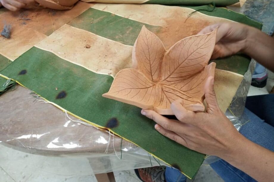 Formación en cerámica con Enrique Vela